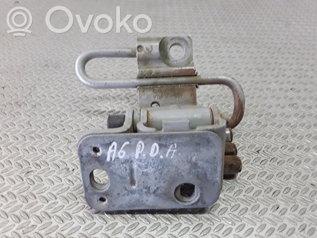 Audi A6 S6 C5 4B Etuoven alasarana 