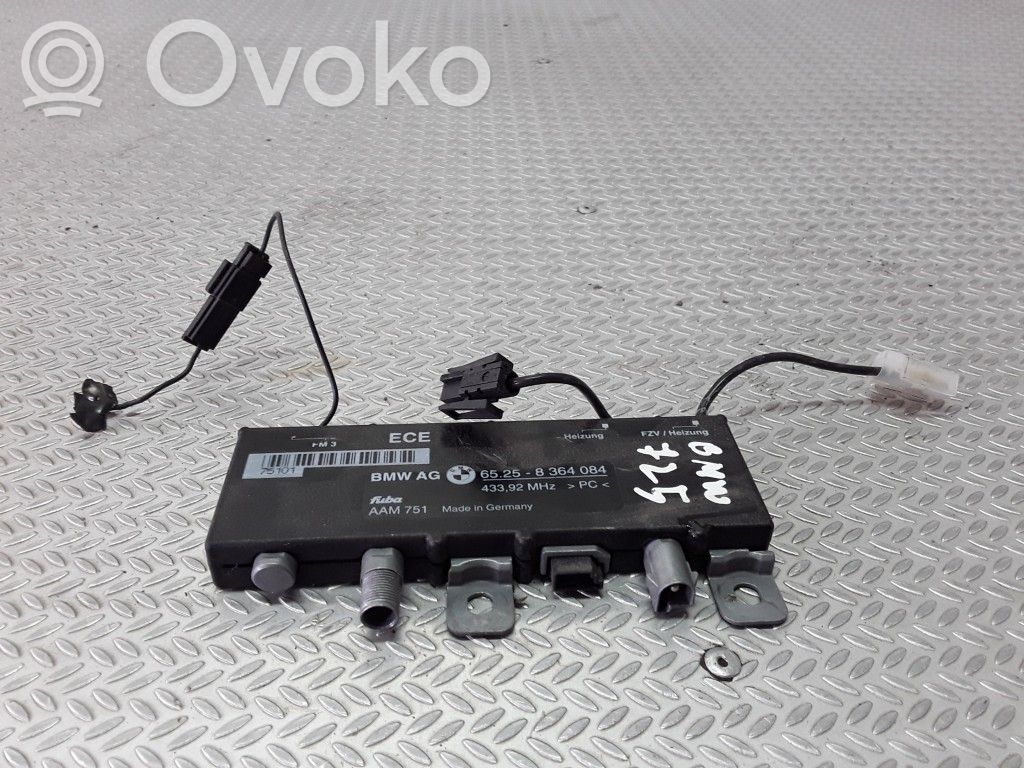 BMW 7 E38 Antenos stiprintuvas 