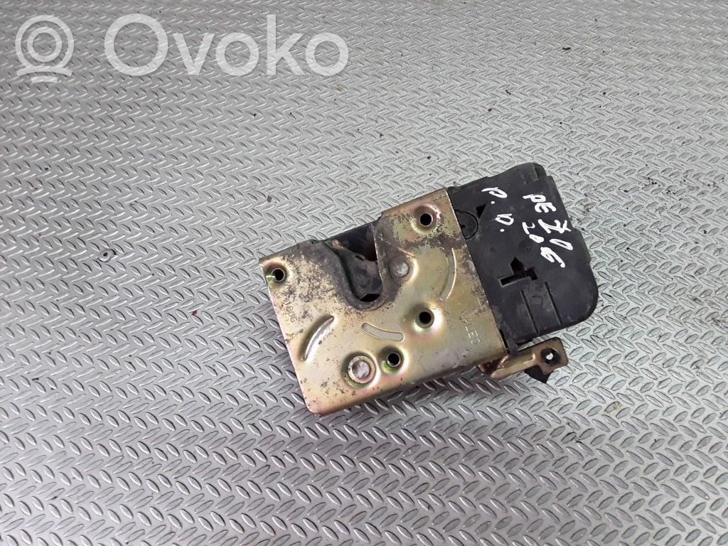 Front door lock