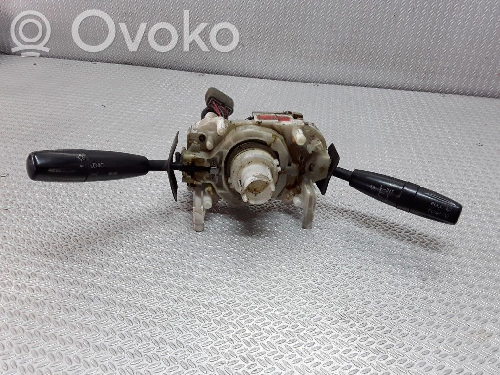 KIA Rio Interruptor/palanca de limpiador de luz de giro 