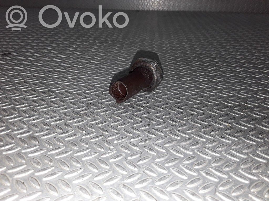 Seat Alhambra (Mk1) Oil pressure sensor 