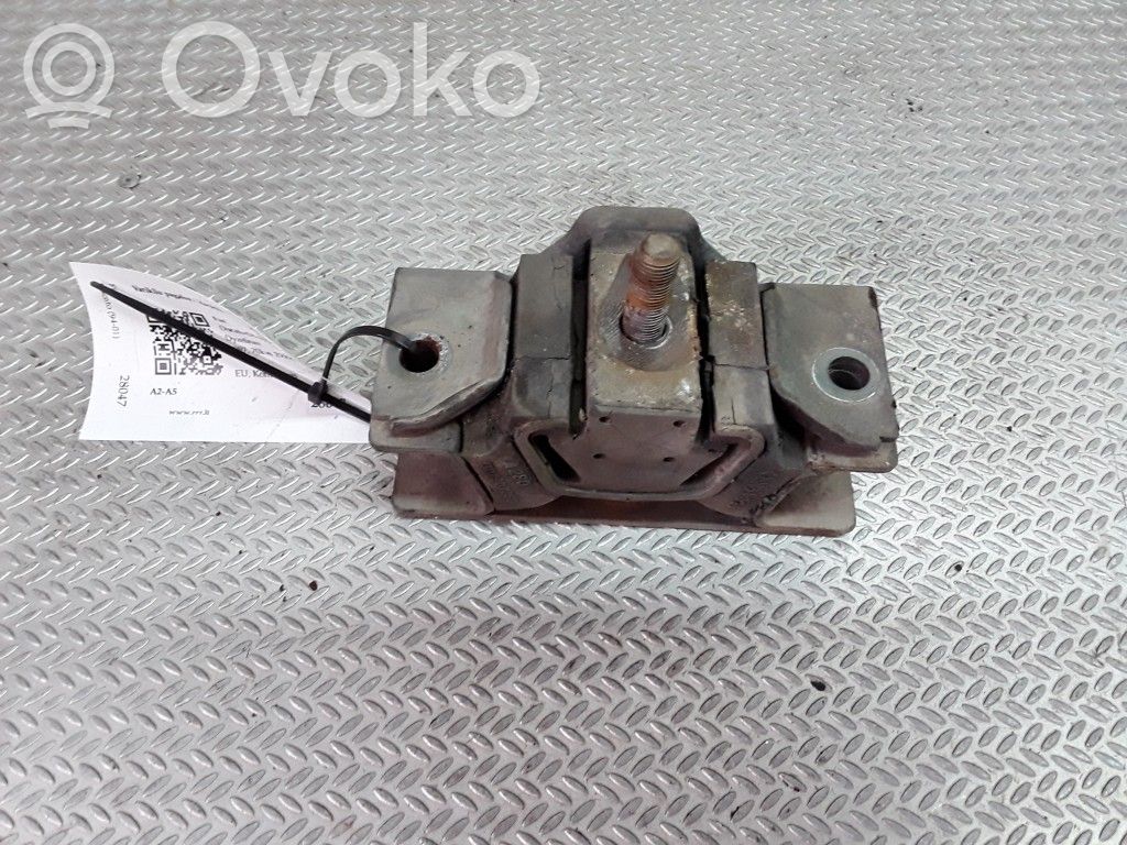Engine mount bracket   1307907080