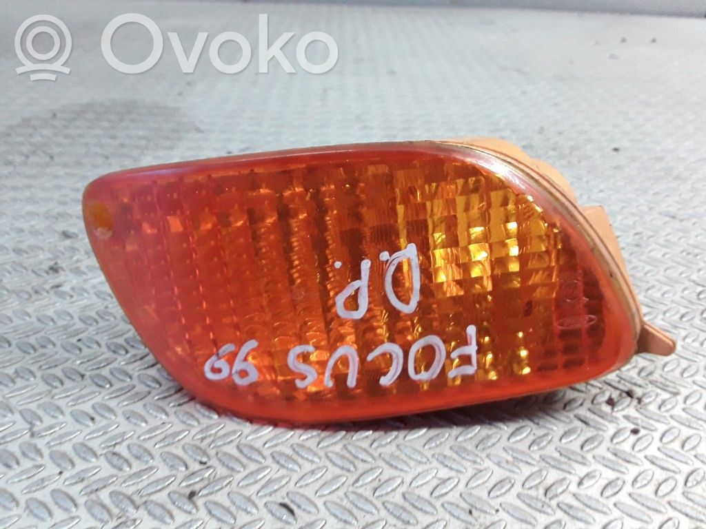 Ford Focus Front indicator light 