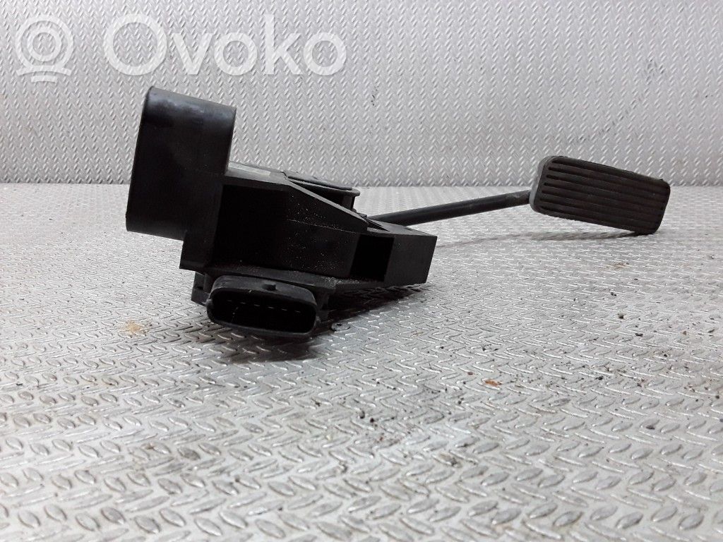 Akceleratoriaus pedalas   0281002299,90581216AR