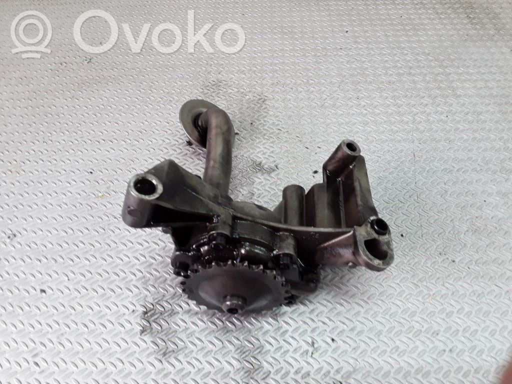 Öljypumppu   038115105C