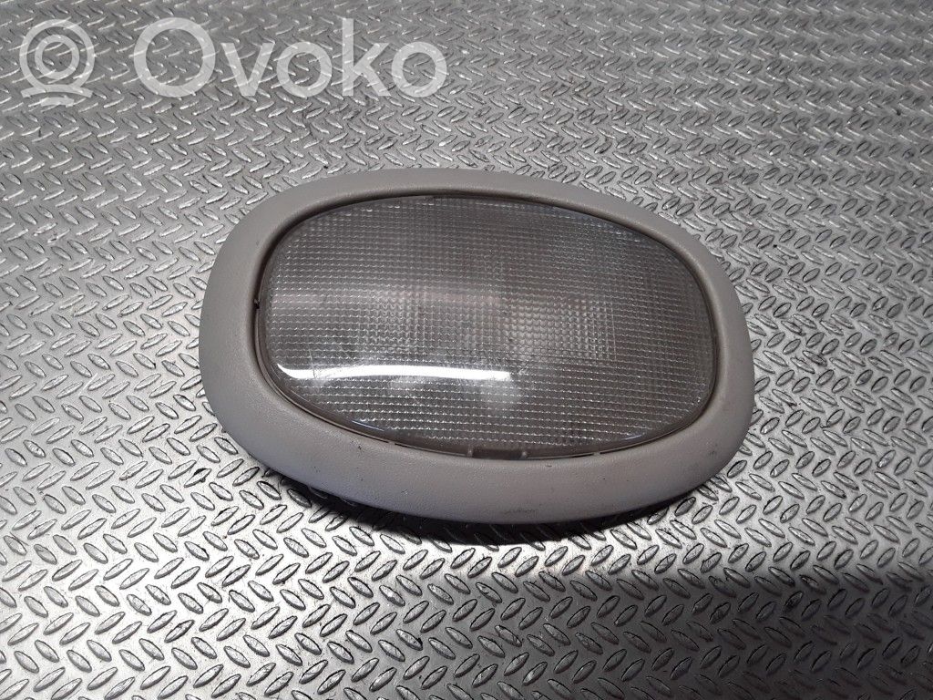Lampka podsufitki tylna   0SK69TRMAA