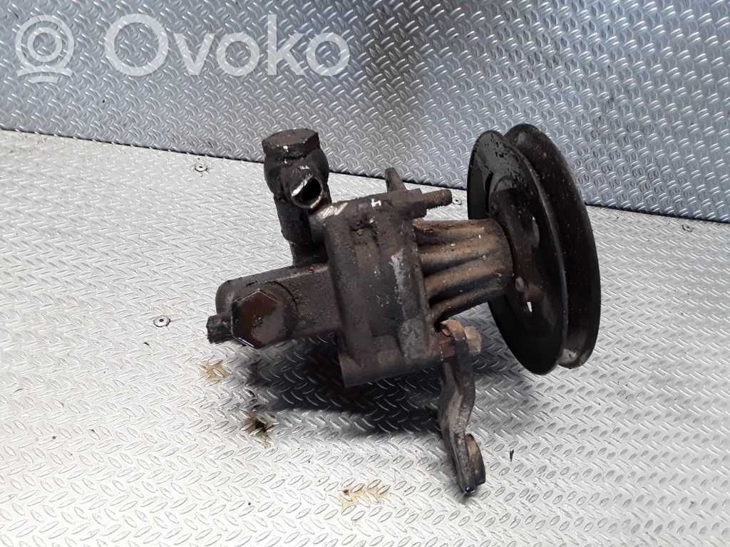 Audi 80 90 B3 Power steering pump 