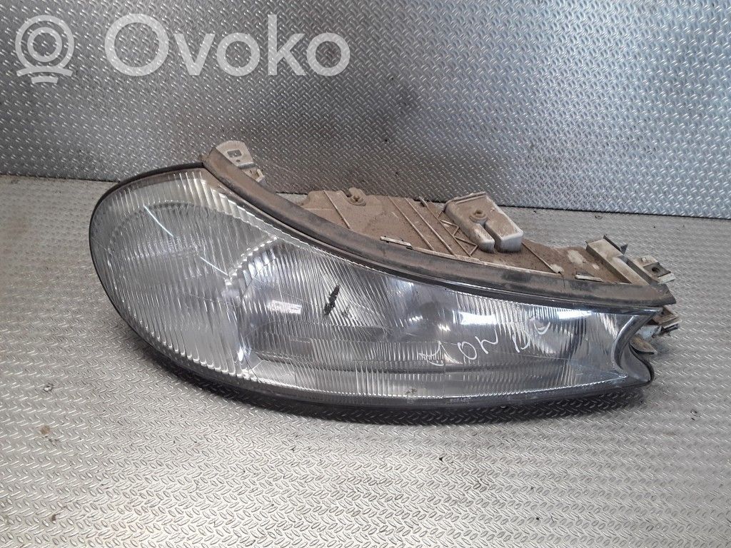 Ford Mondeo MK II Scheinwerfer 