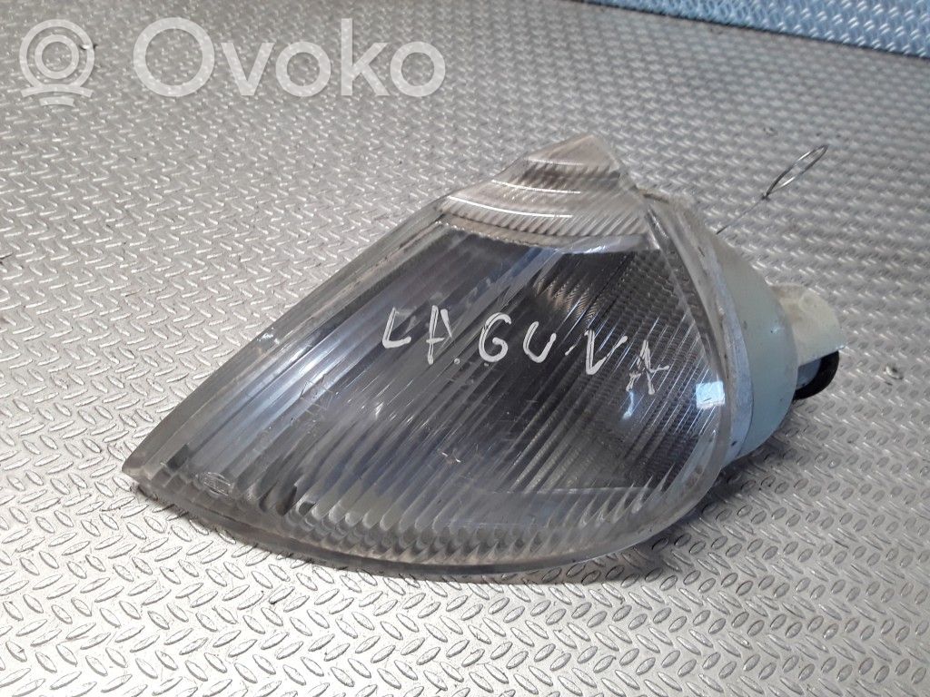 Renault Laguna I Front indicator light 
