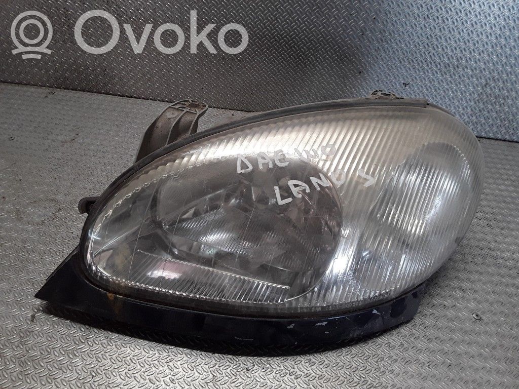 Priekšējais lukturis   0301000783