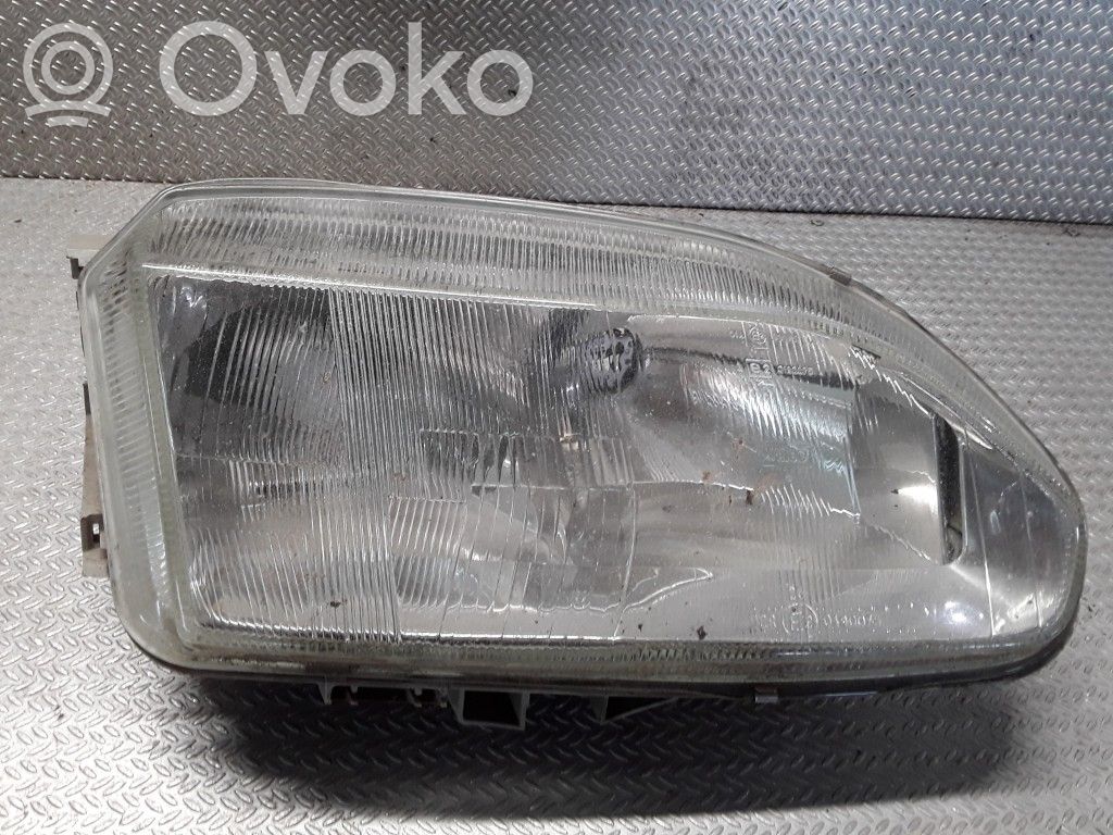 Lampa przednia   0490075