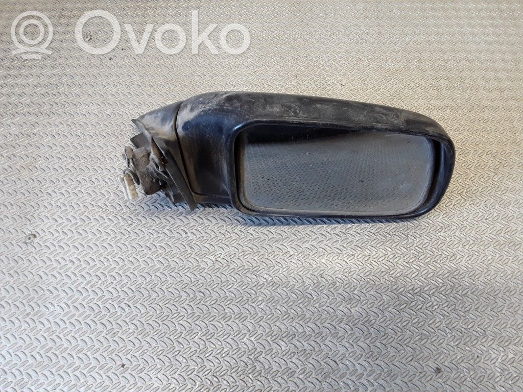 Mitsubishi Galant Front door electric wing mirror 