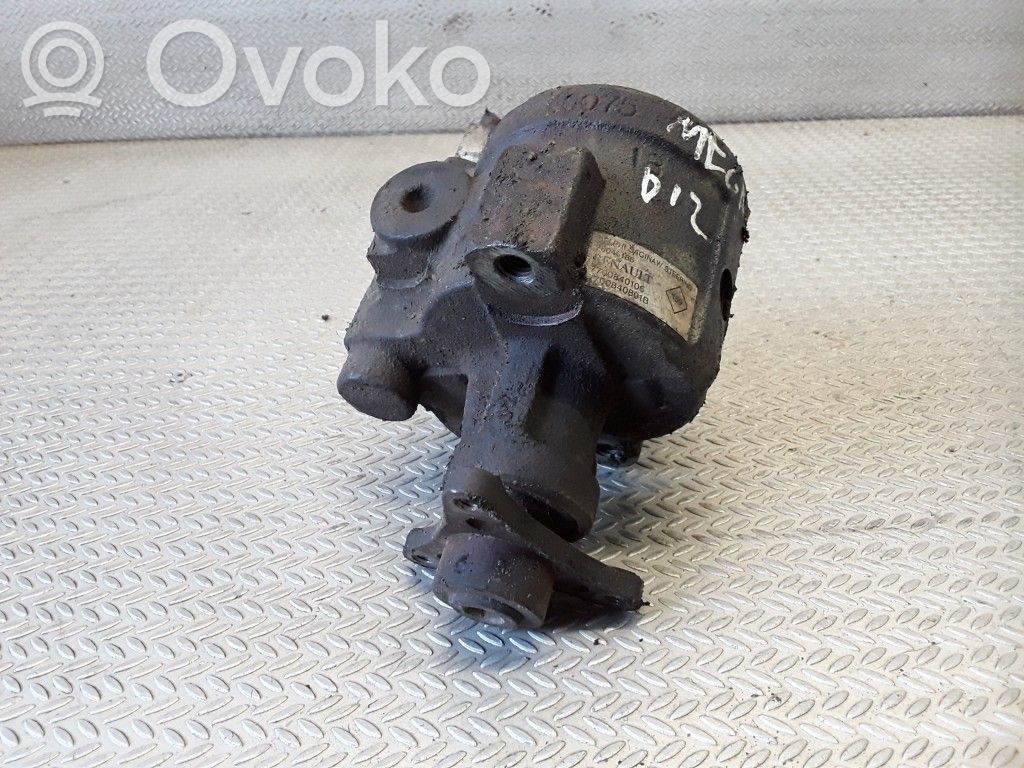 Renault Megane I Power steering pump 