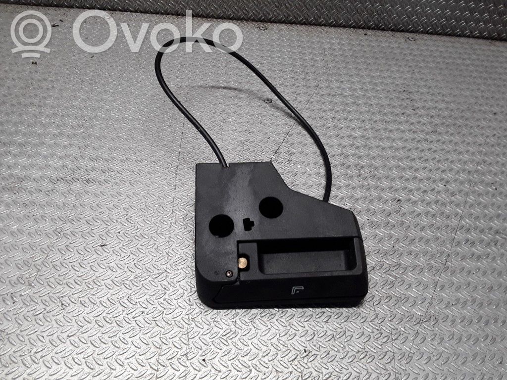 Seat back rest control lever/handle   8099504