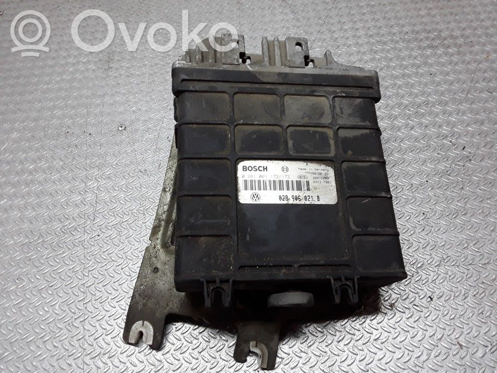 Volkswagen PASSAT B4 Engine control unit/module 