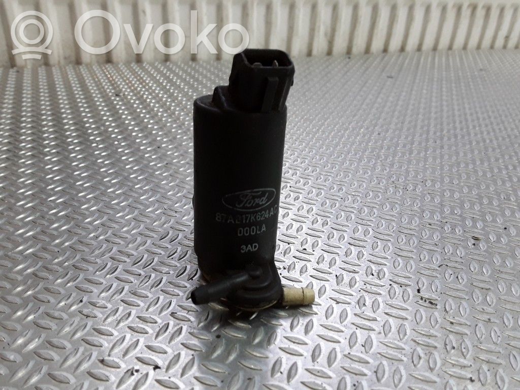 Ford Mondeo MK II Windscreen/windshield washer pump 