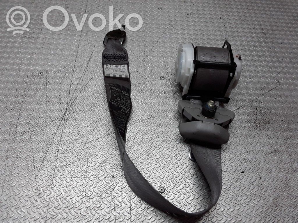 Mitsubishi Grandis Cinturón trasero 