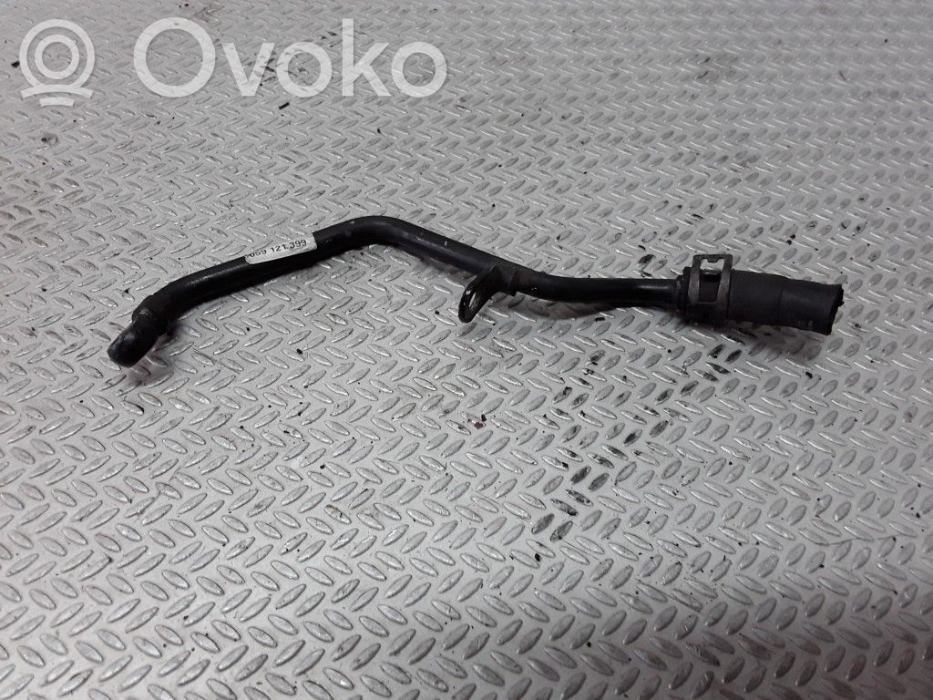Audi Q7 4L Engine coolant pipe/hose 
