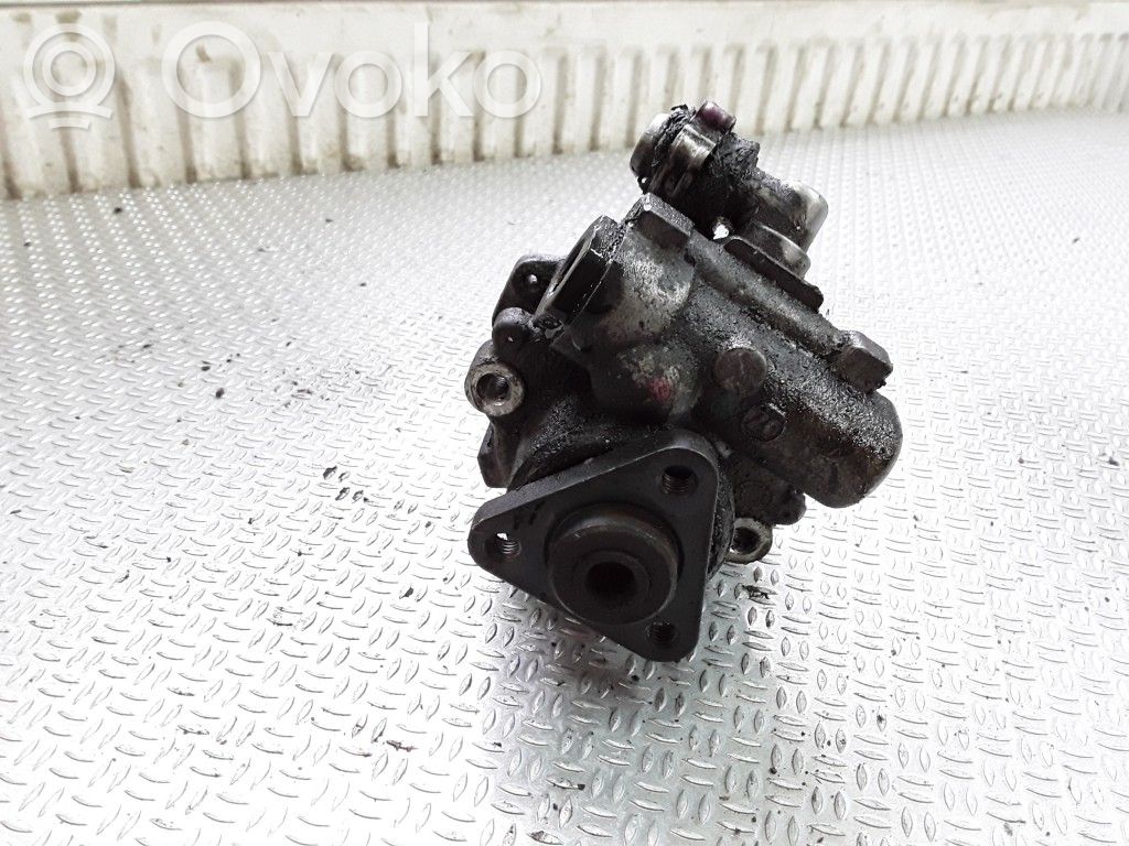 Power steering pump   464369580
