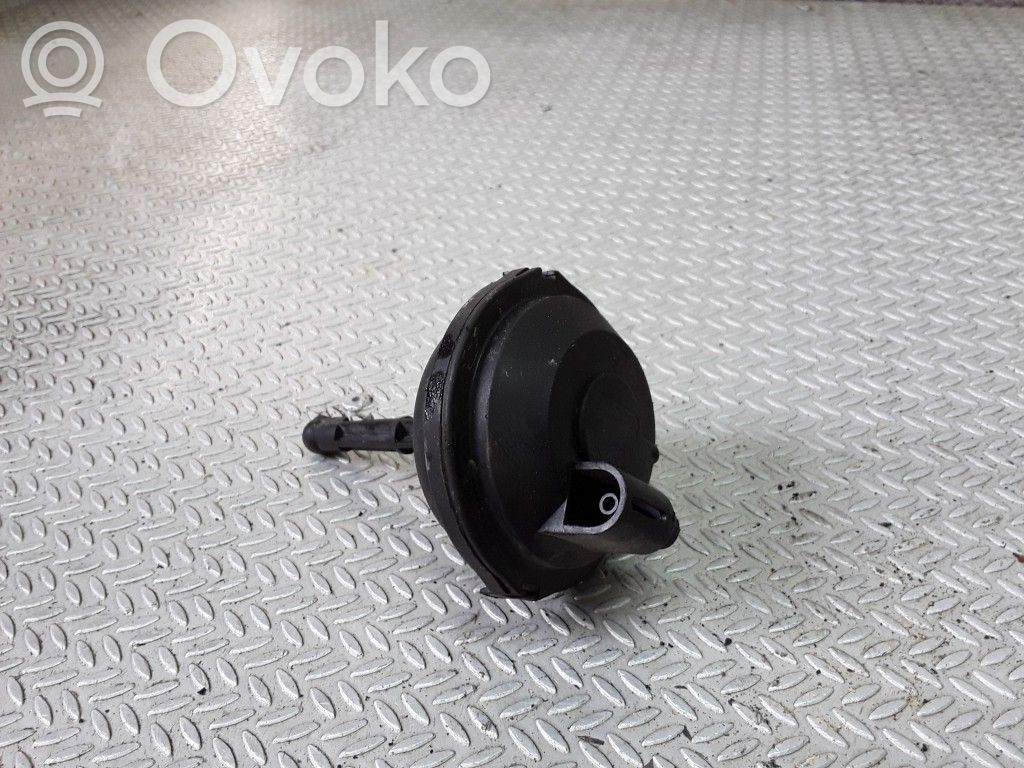 Opel Zafira A Válvula de vacío 