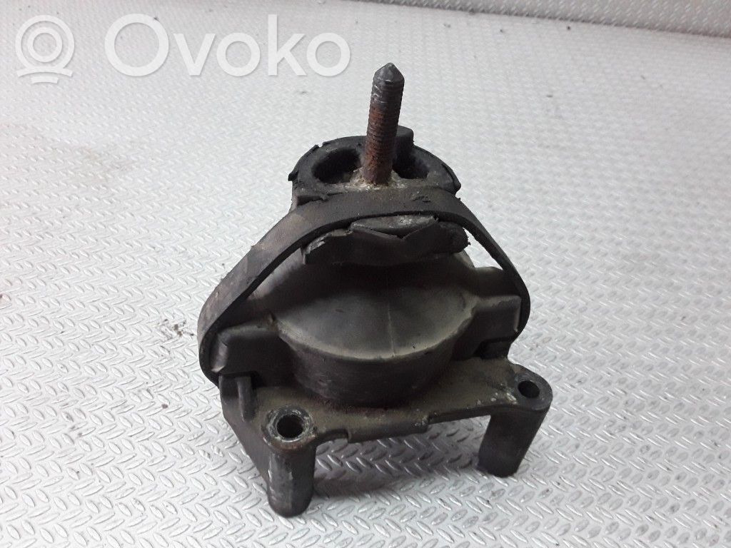 Saab 9-5 Engine mount bracket 