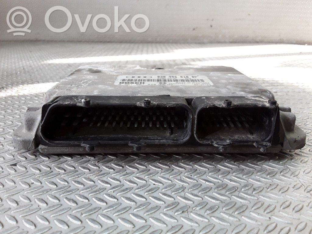 Volkswagen Golf IV Engine control unit/module 