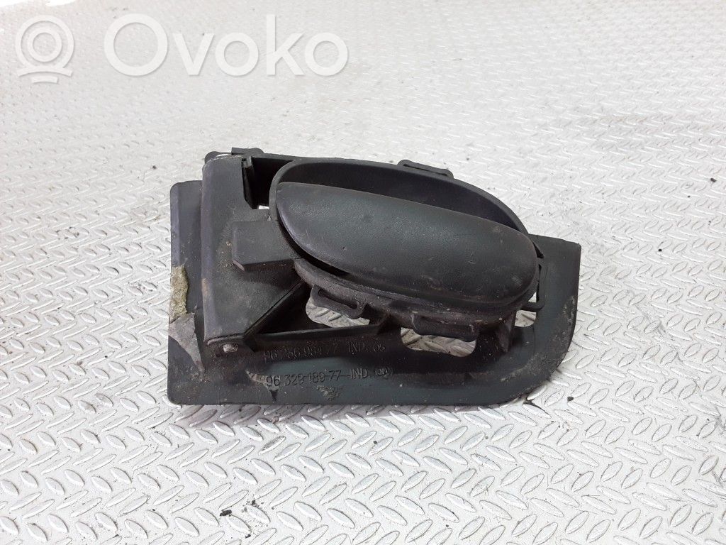 Peugeot 206 Iekšējais atvēršanas rokturītis 