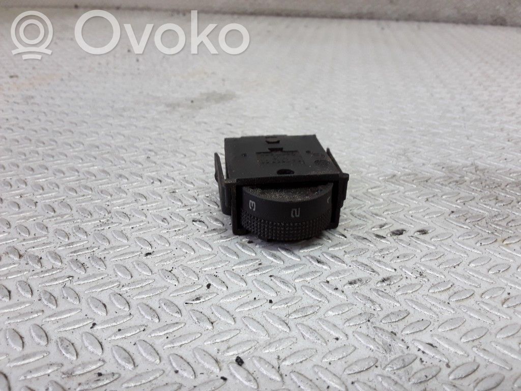 Headlight level height control switch   1H6941333