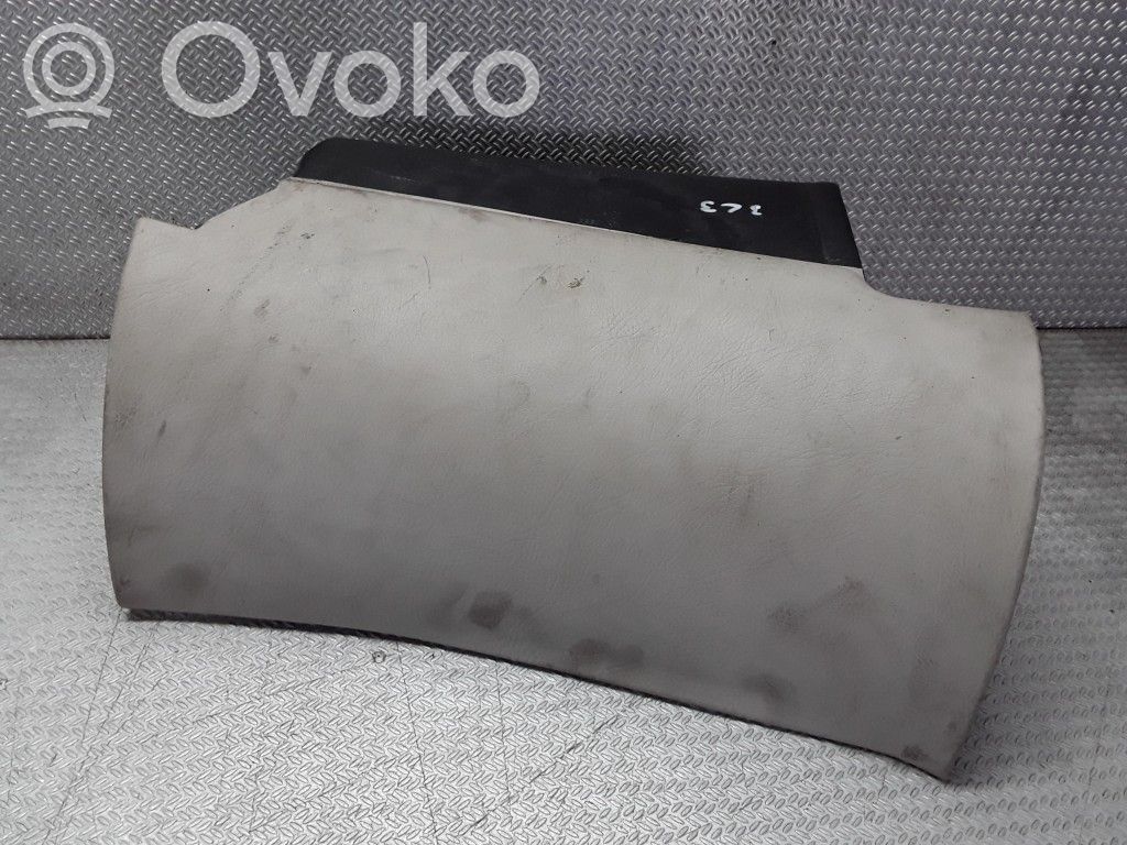 Audi A8 S8 D2 4D Daiktadėžė 
