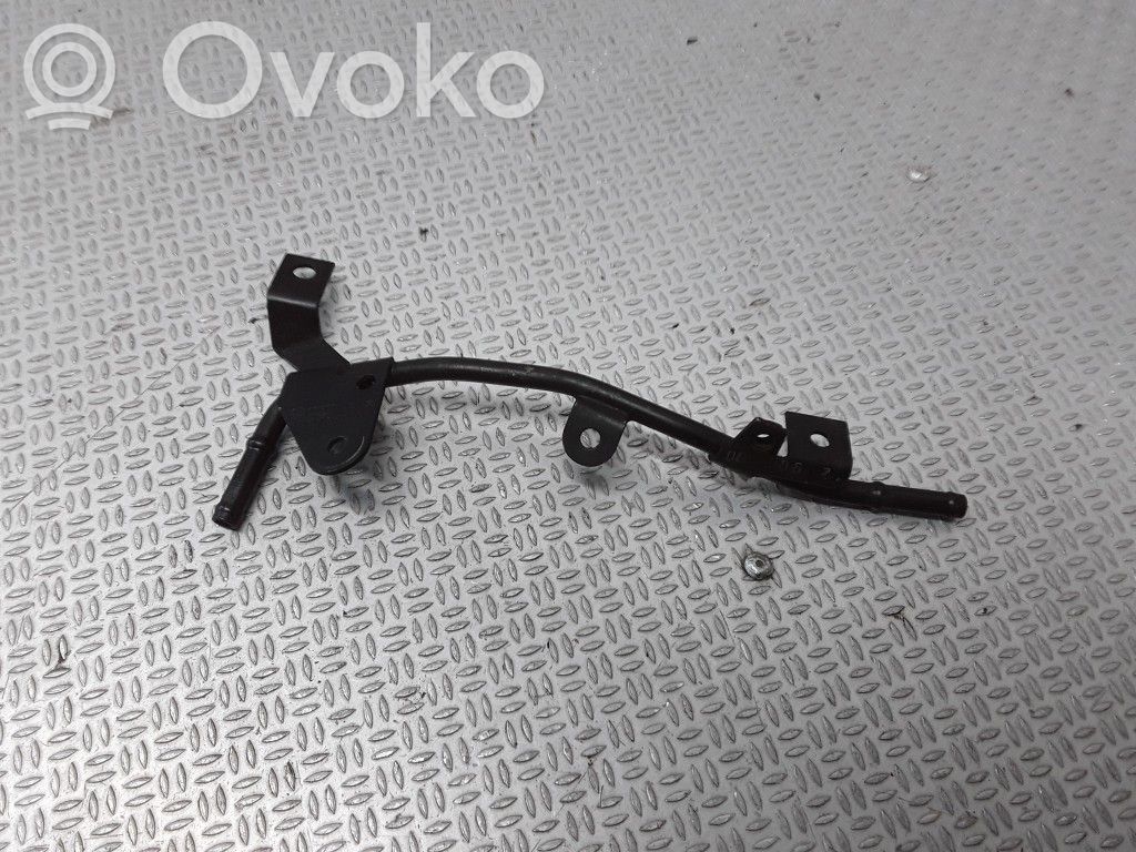 Volkswagen PASSAT B6 Engine coolant pipe/hose 