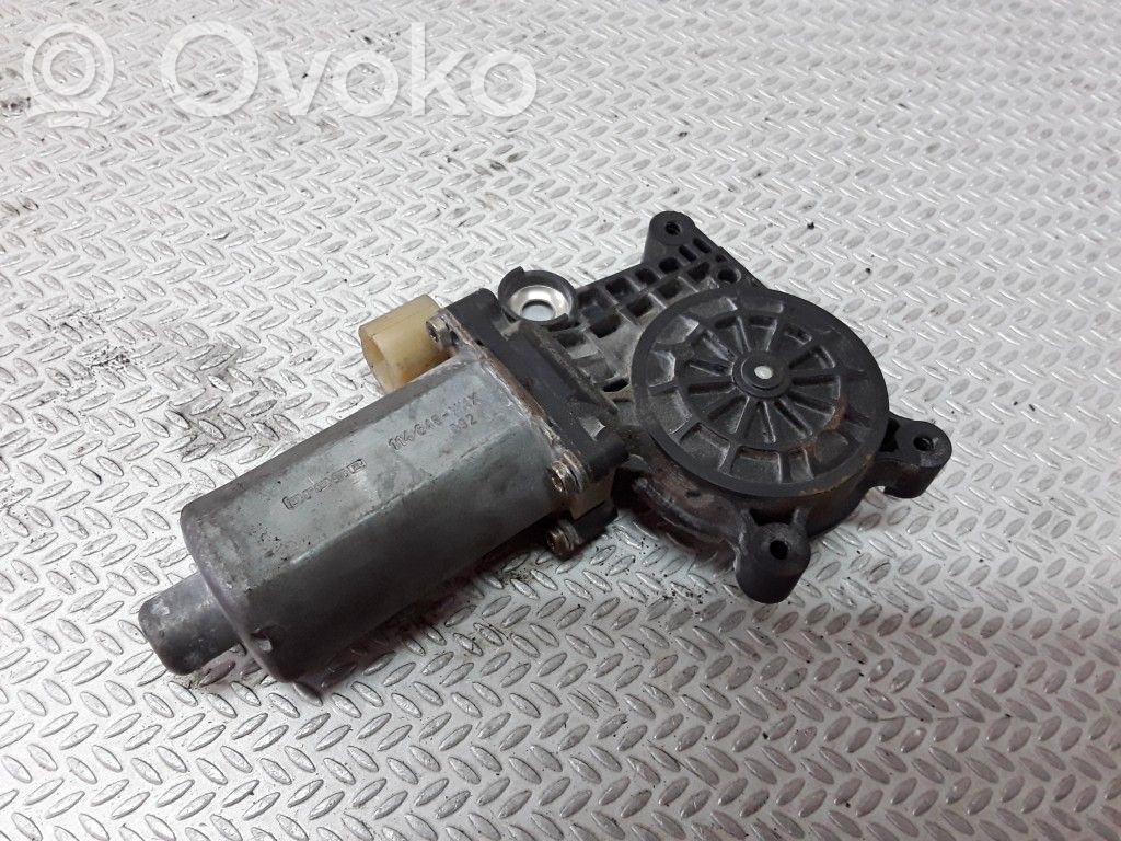 Renault Clio II Front door window regulator motor 