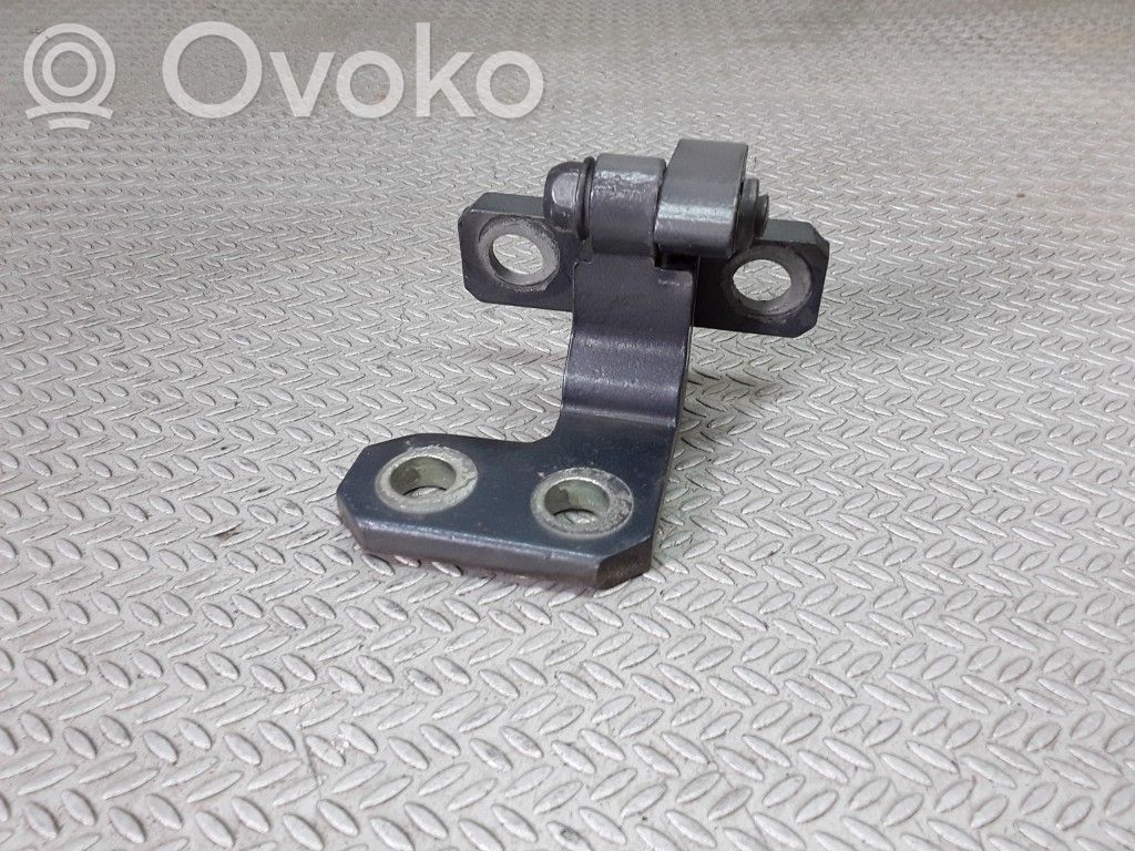 Volkswagen Phaeton Front door upper hinge 