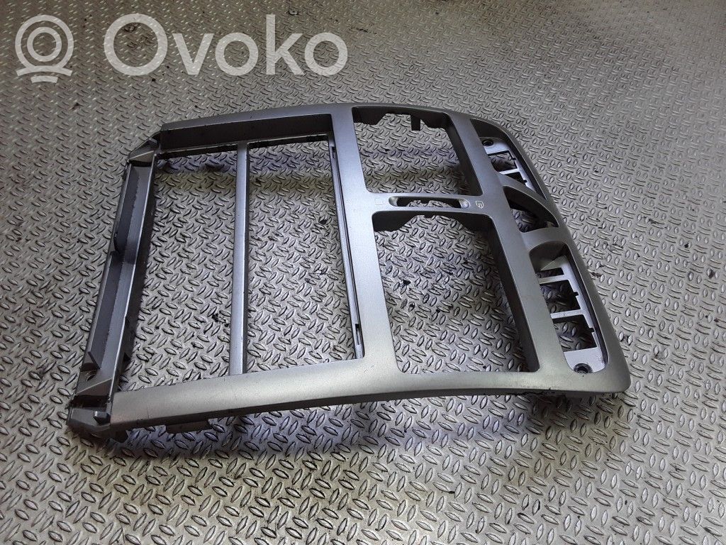 Peugeot 307 Cadre, panneau d'unité radio / GPS 