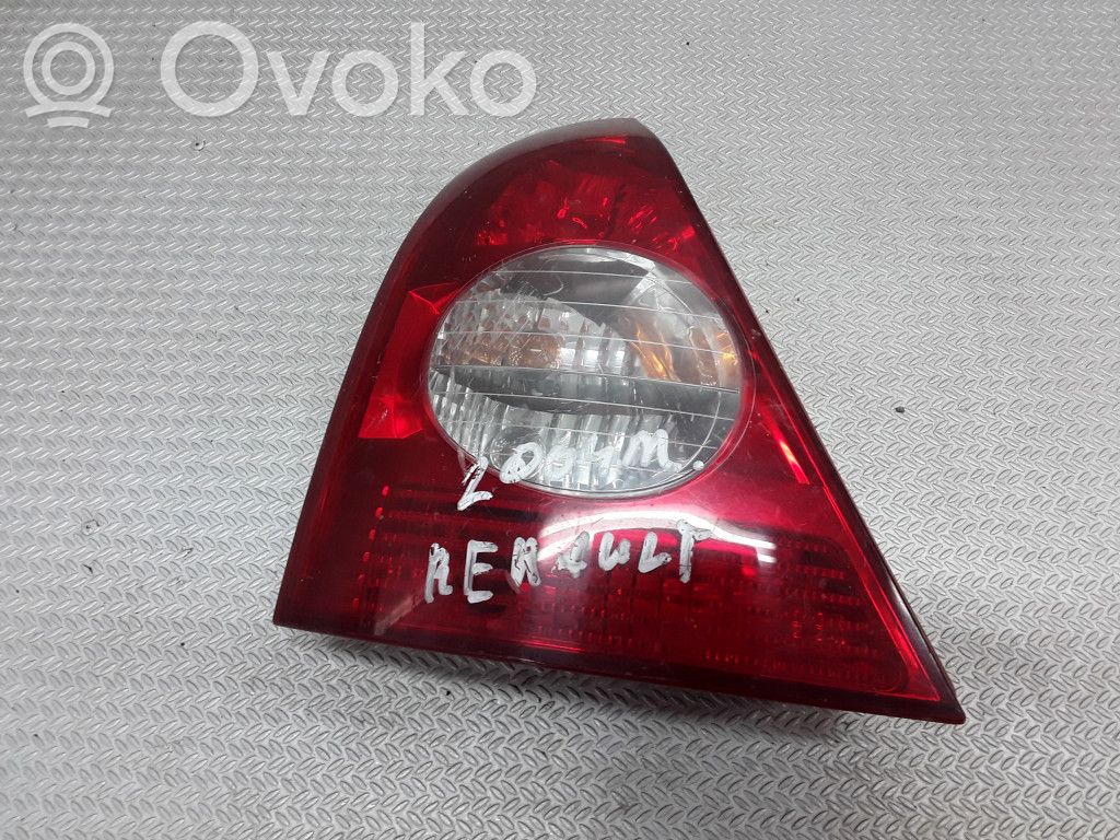 Renault Clio II Aizmugurējais lukturis virsbūvē 