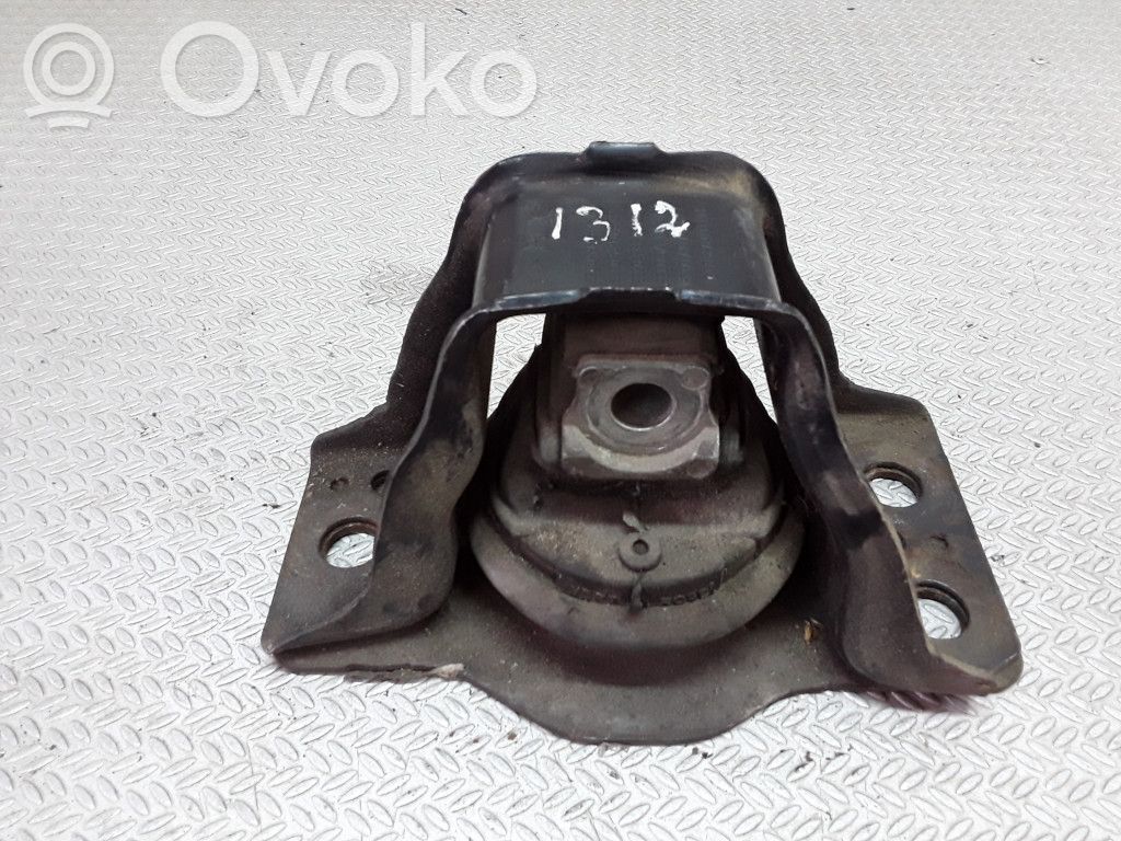 Engine mount bracket   8200592642