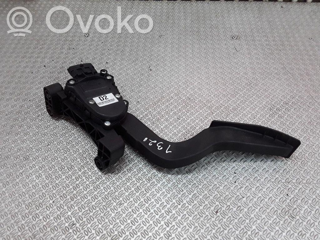 KIA Cerato Accelerator throttle pedal 
