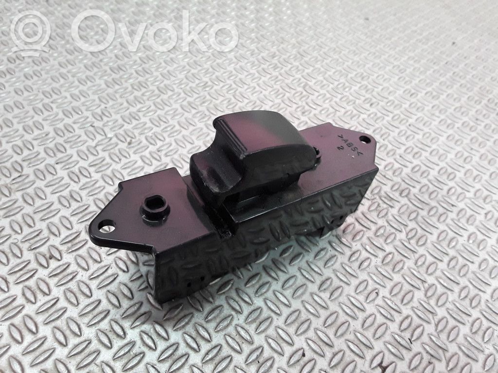 Mitsubishi Lancer X Interruptor del elevalunas eléctrico 