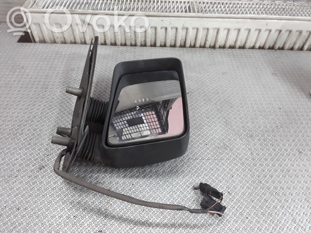 Front door electric wing mirror