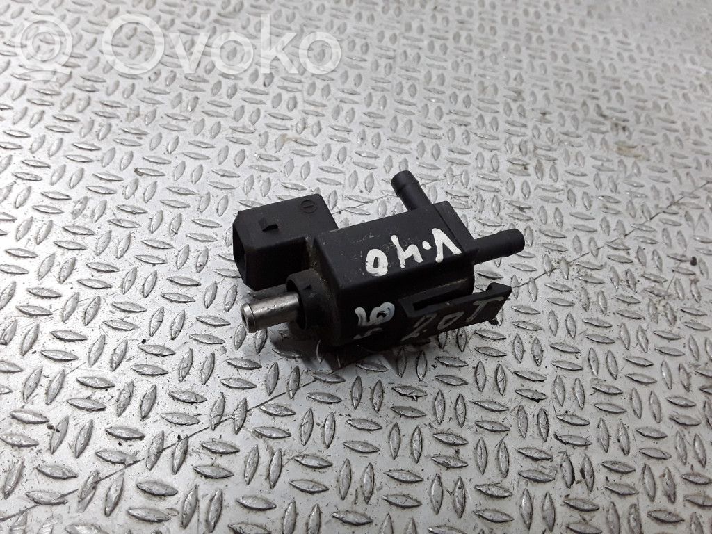 Volvo S40, V40 Solenoid supapă turbosuflantă 