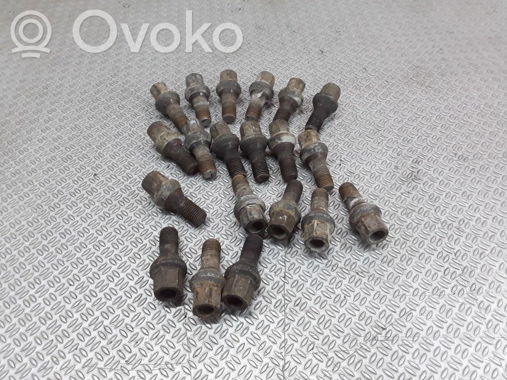 Nuts/bolts