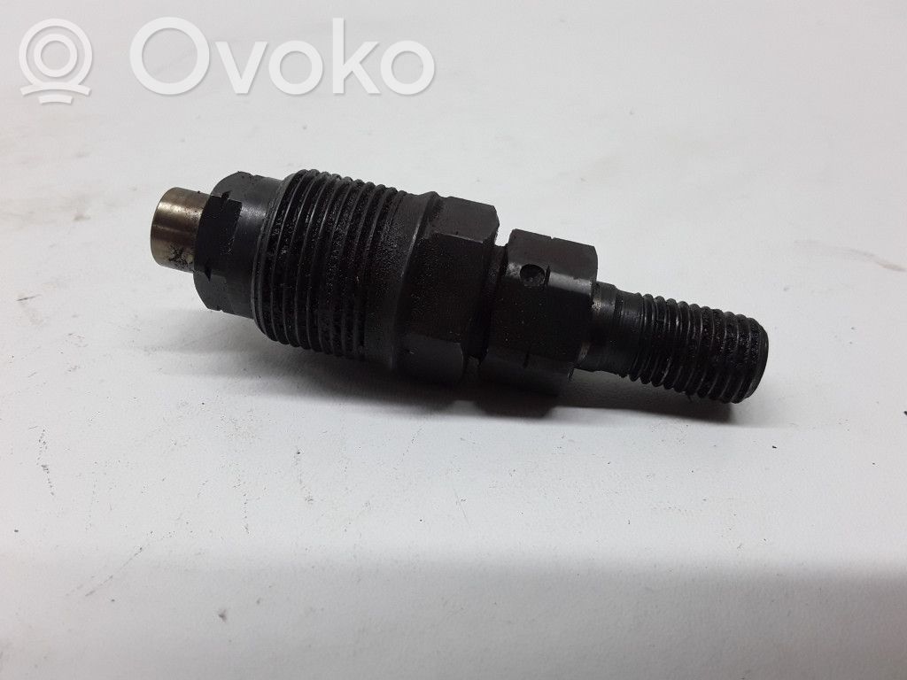 Opel Vectra B Polttoainesuutin 