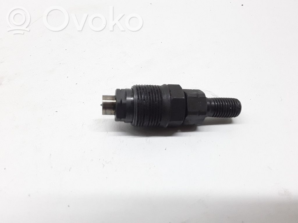 Opel Vectra B Polttoainesuutin 