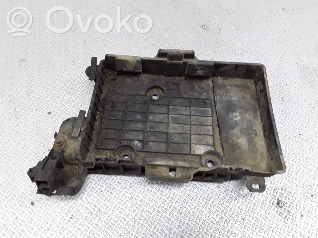 Renault Megane II Batteriegestell 