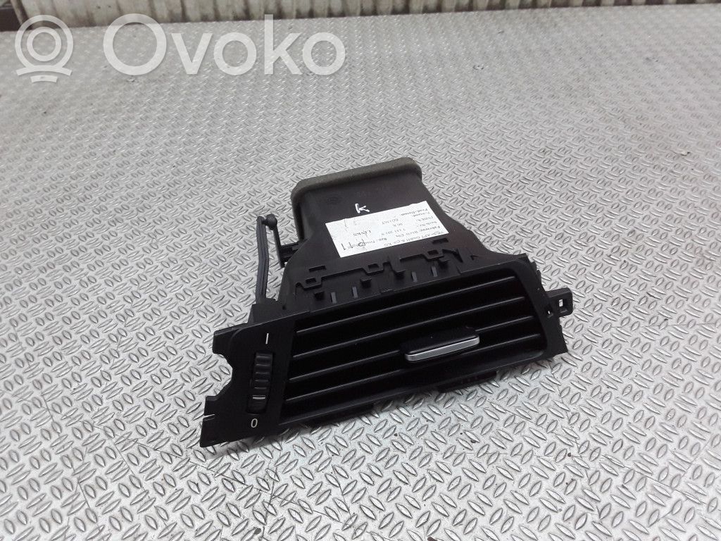 Dashboard side air vent grill/cover trim   715120104