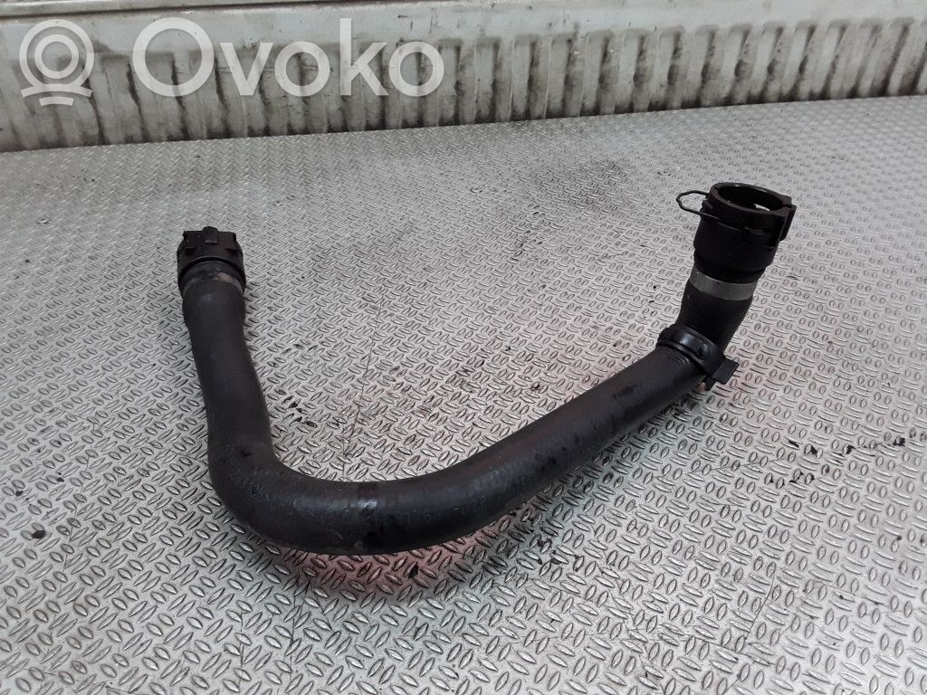 BMW 5 E60 E61 Conductă/furtun lichid de răcire motor 