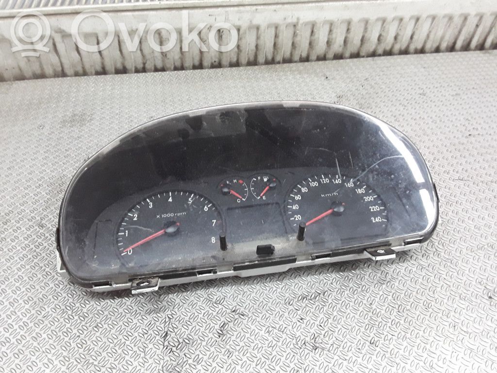 KIA Magentis Nopeusmittari (mittaristo) 