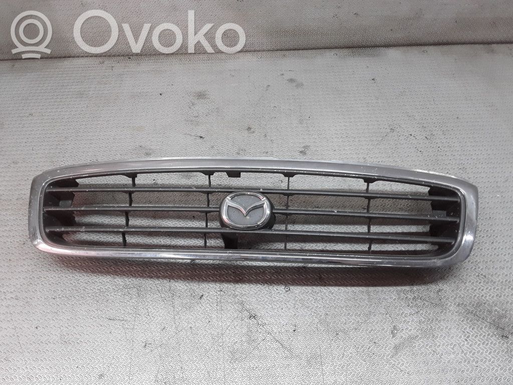 Oberes Gitter vorne   LB8250711