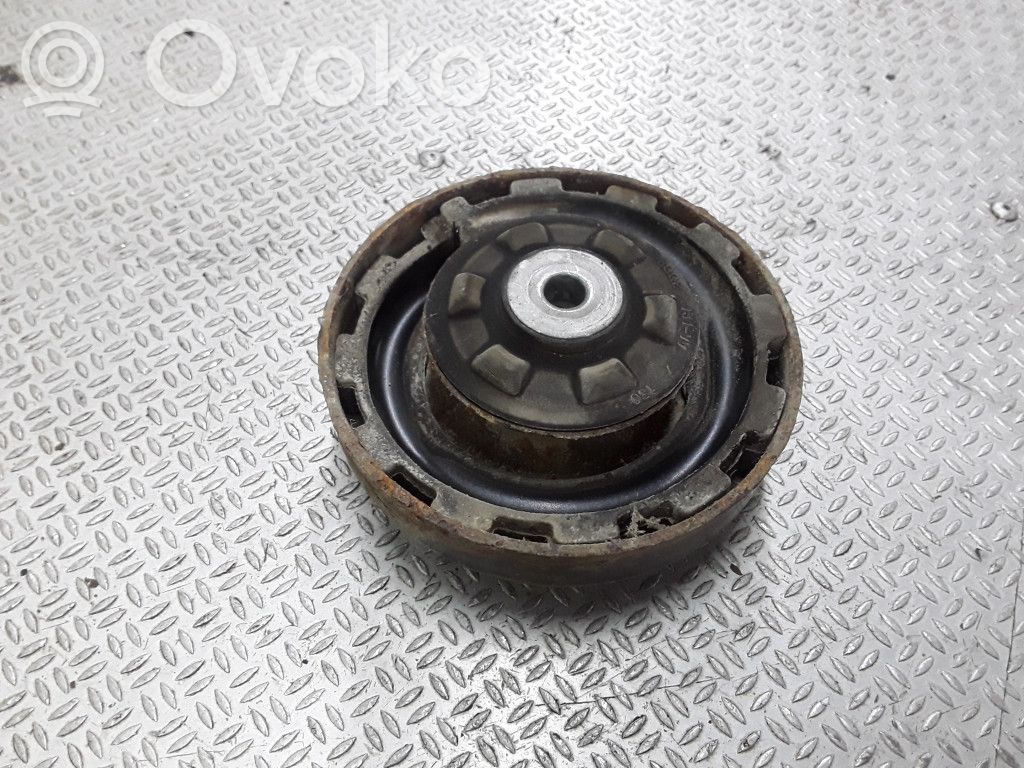 BMW 5 E39 Mocowanie sprężyny amortyzatora osi tylnej 