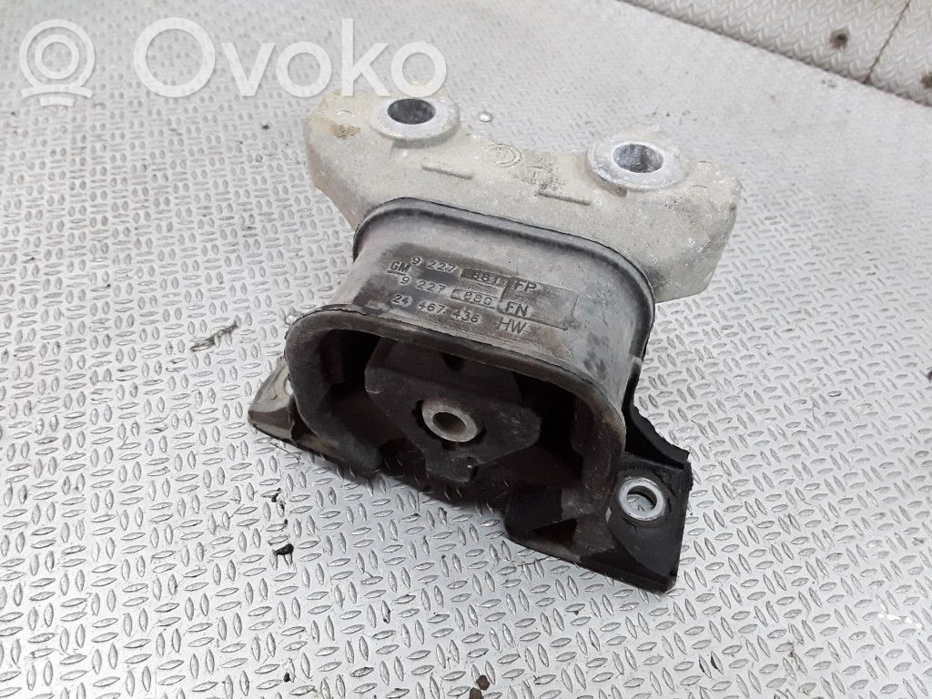 Opel Meriva A Engine mount bracket 