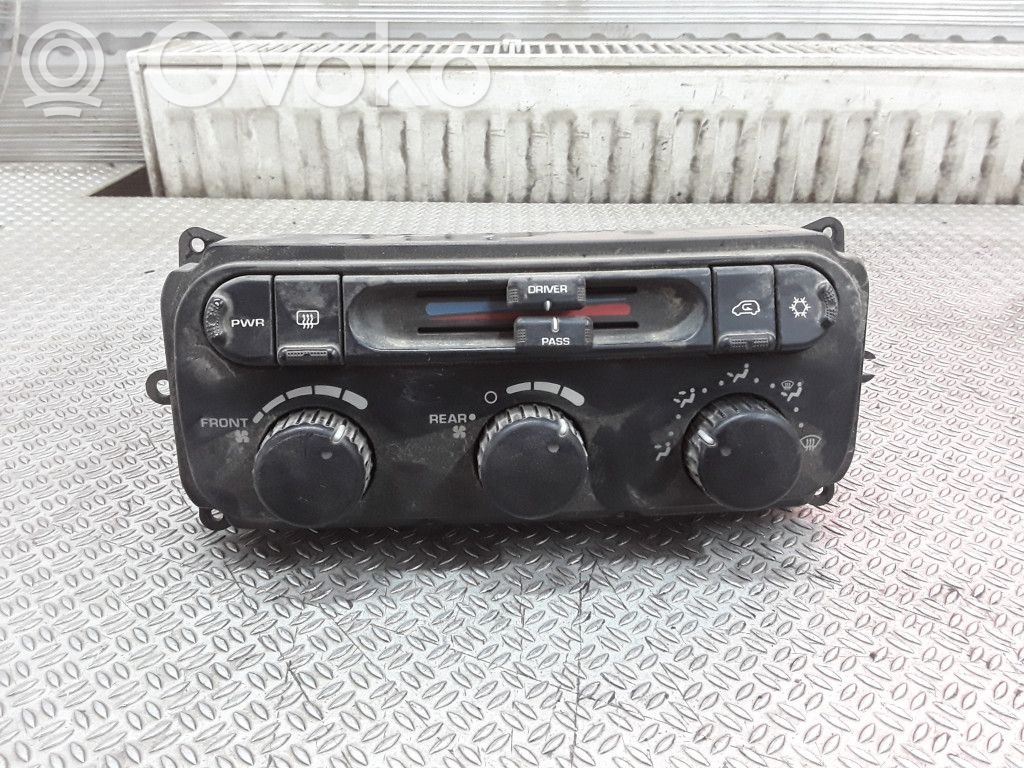 Chrysler Voyager Climate control unit 